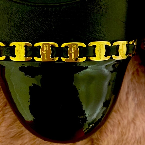 FARAGAMO 2 inch heels - Picture 4 of 5